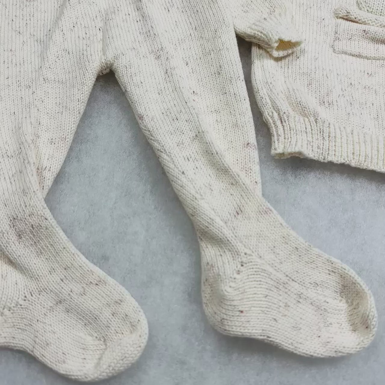 Knitted Baby Coming Home Outfit with 3D Bunny Design